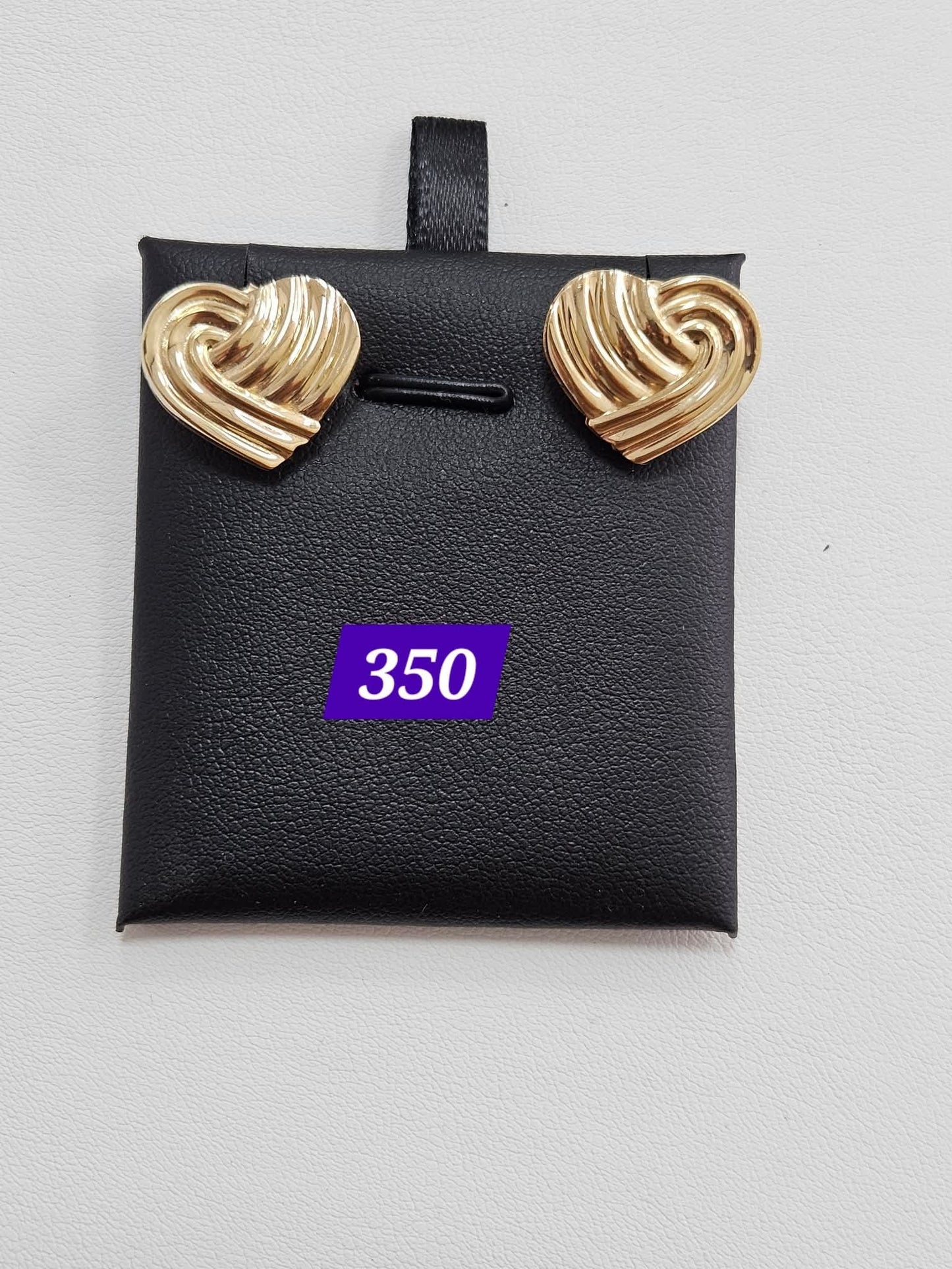 Aretes