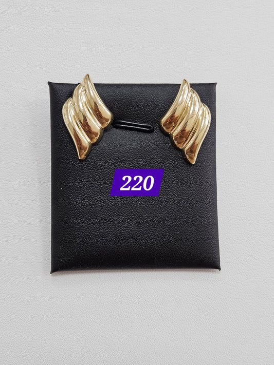 Aretes